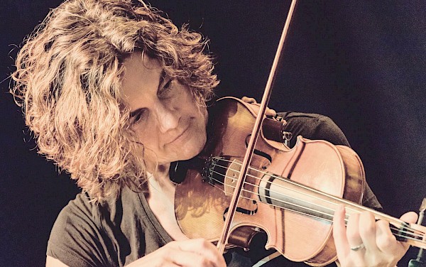 Julie Malia & Don Ross ft. Isabel Kimmel & Martin Weinert